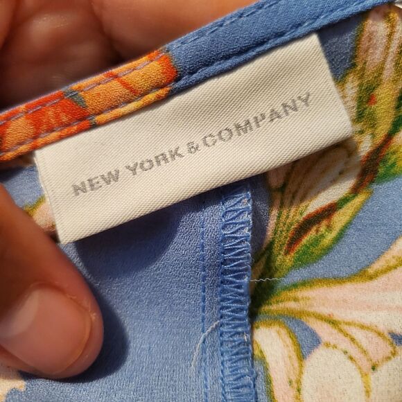 New York And Company Blue Floral Wrap Maxi dress Size Large NWT Reg $79.95 - Picture 7 of 11